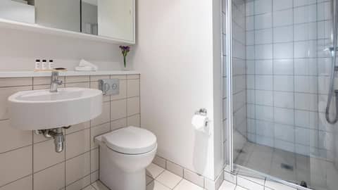 Auckland Harbour Suites — photo 2