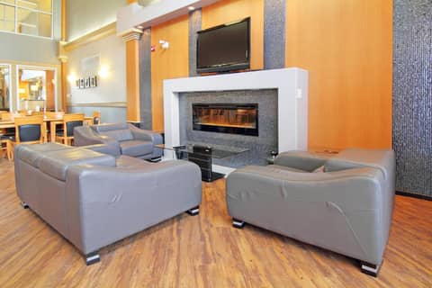 Holiday Inn Express Calgary South by IHG — photo 2