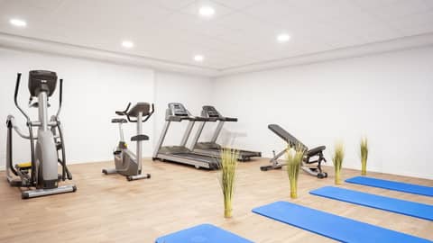 Residhome Nice Aéroport — activities & amenities
