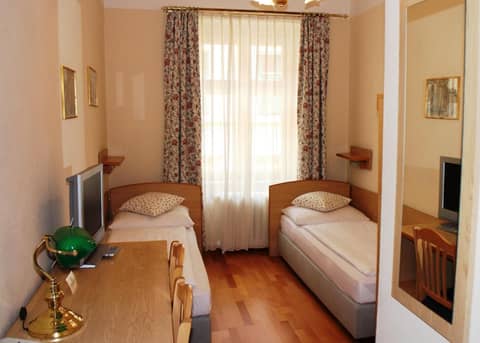 Hotel Graf Stadion — photo 9