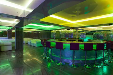Ocean Beach Palace — lounge