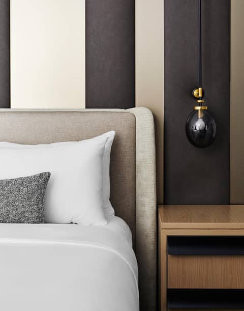 The London, a Luxury Collection Hotel, New York City — bedroom