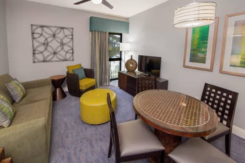 Holiday Inn Club Vacations At Orange Lake Resort — hotel room