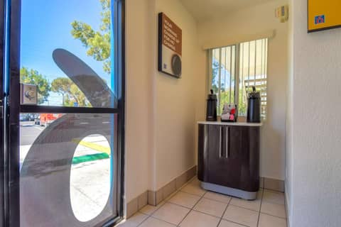 Motel 6-San Diego, CA - North — photo 9