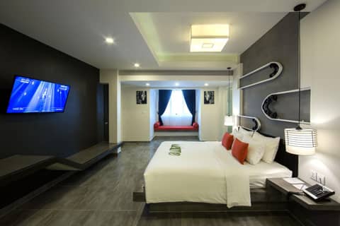 Central Suite Residence — hotel room