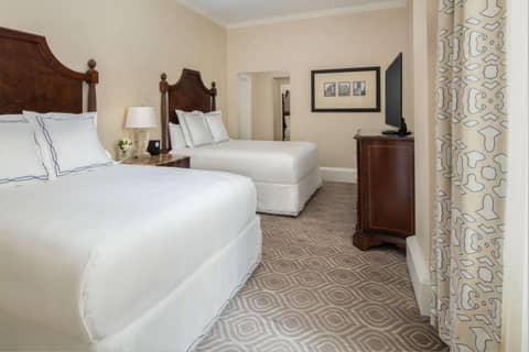 The Roosevelt Hotel New Orleans - Waldorf Astoria Hotels & Resorts — hotel room