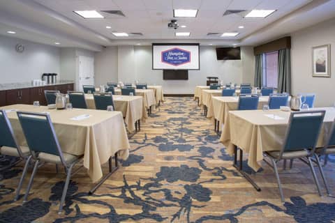 Hampton Inn & Suites Denver Airport / Gateway Park — photo 4