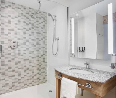 Hampton by Hilton Glasgow Central — photo 7