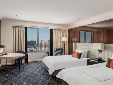 Swissotel Sydney — hotel room
