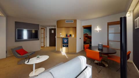 Novotel Lyon Gerland — hotel room