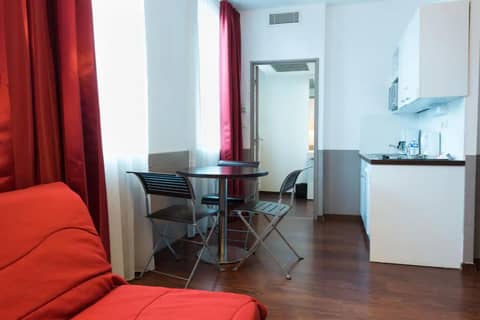 Appart'City Classic Lyon Part-Dieu — hotel room