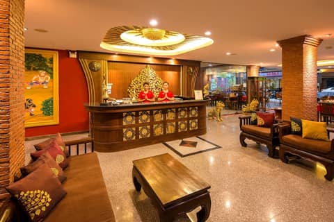 Tanawan Phuket Hotel — recepcion & lobby