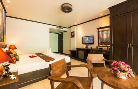 Tanawan Phuket Hotel — hotel room