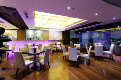 Jazzotel Bangkok — dining