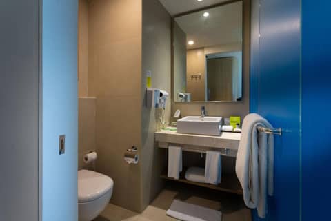 Holiday Inn Bengaluru Racecourse by IHG — photo 2