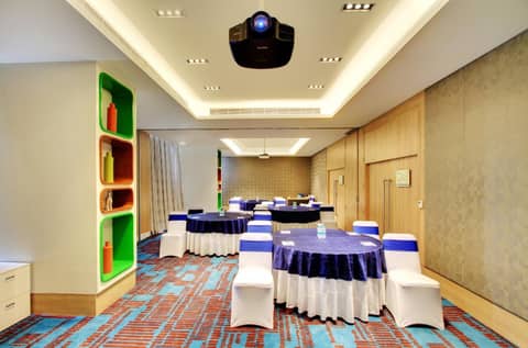 Holiday Inn Bengaluru Racecourse by IHG — photo 8