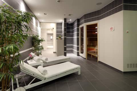 Eurostars Book Hotel — recepcion & lobby