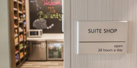 Hampton Inn & Suites Charlotte/Ballantyne, Nc — photo 8