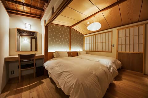 Gion Shirakawa no Yado — hotel room