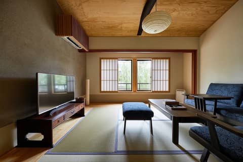 Gion Shirakawa no Yado — hotel room