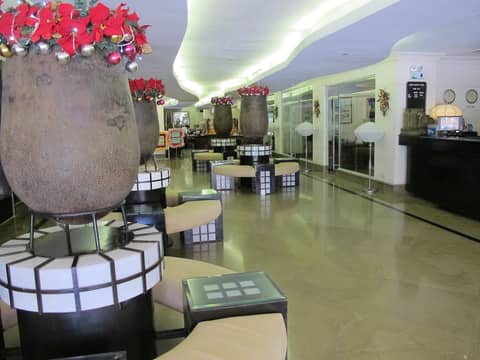 Crown Regency Suites & Residences - Mactan — photo 2