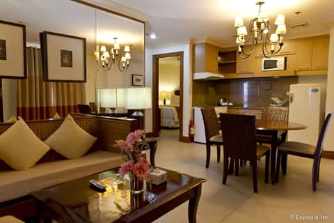 Crown Regency Suites & Residences - Mactan — photo 4