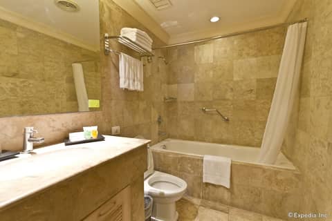 Crown Regency Suites & Residences - Mactan — photo 7