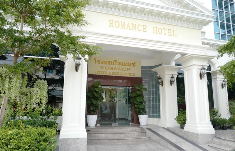 Romance Hotel Sukhumvit 97 — building