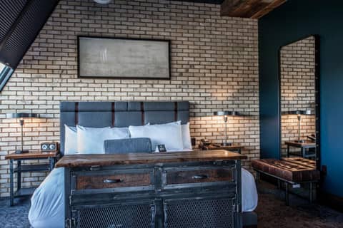 Ironworks Hotel Indy — photo 5