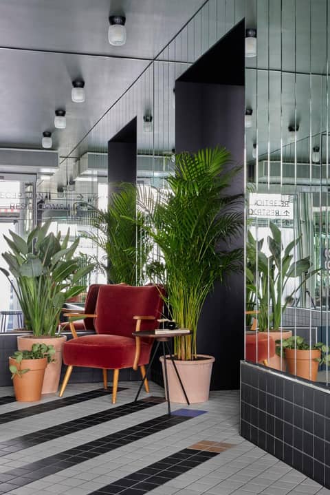 Schwan Locke — recepcion & lobby