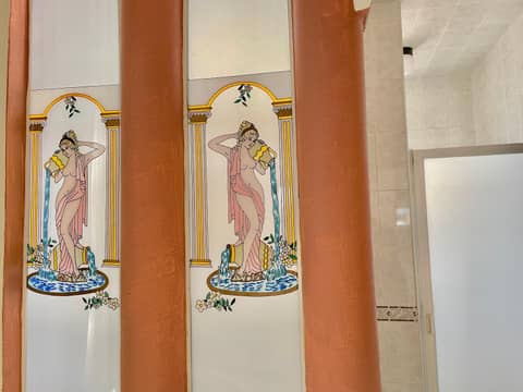 Hotel Frances — bathroom