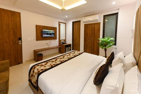Hotel Avalon Palms Agra — photo 3