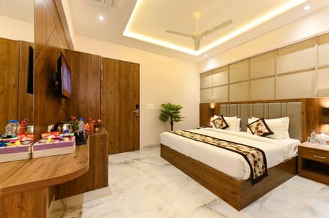 Hotel Avalon Palms Agra — photo 6
