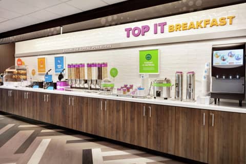 Tru By Hilton Charlotte Ayrsley — photo 4