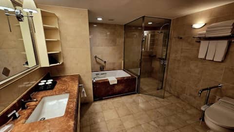 Koreana Hotel — photo 3