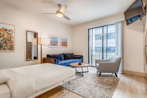 Sentral East Austin at 1630 E Sixth — hotel room