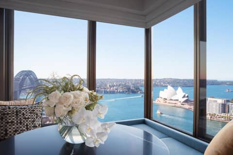 Four Seasons Hotel Sydney — hotel room