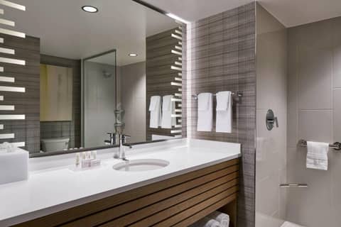 Courtyard by Marriott Washington Downtown/Convention Center — photo 5