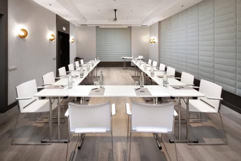 Olivia Plaza Hotel — photo 7