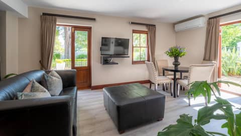 Nova Constantia Boutique Residence — hotel room