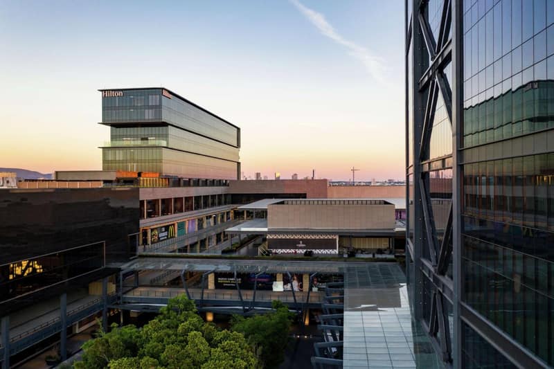 Hilton Guadalajara Midtown — building