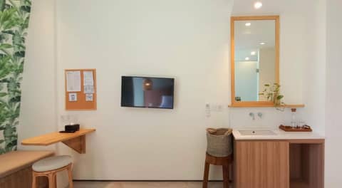 La Boheme, Rooms and Coffee — photo 8