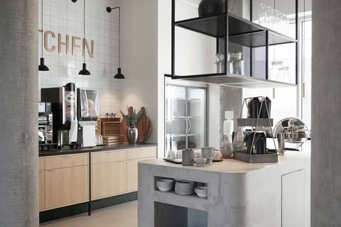 Four Points Flex by Sheraton Copenhagen Arena — kitchen
