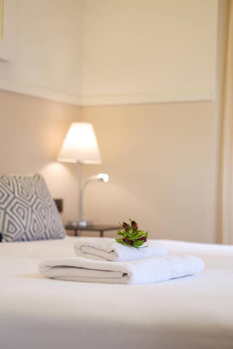 U-Sense Sevilla Centro — bedroom