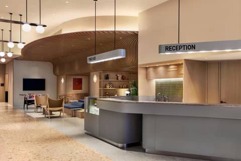 YING'nFLO Wesley Admiralty Hong Kong - Langham Hospitality Group — photo 3