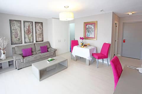Hotel El Faro Marbella — hotel room