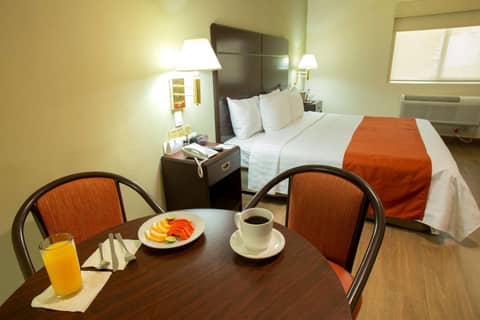 Hotel Plaza Calzada — photo 4