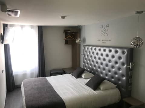 Hotel de Paris Montmartre — photo 9