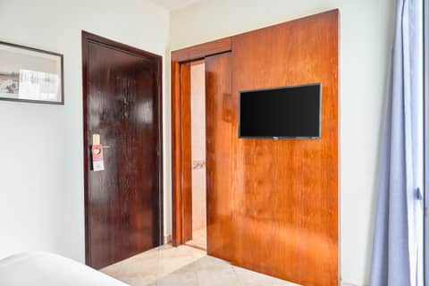 Golden Carven Hotel — photo 5