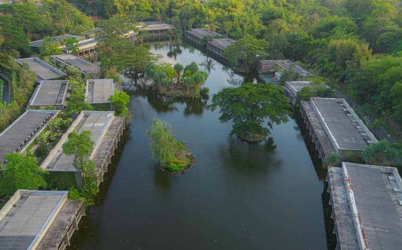 The Westlake Hotel & Resort Yogyakarta — building
